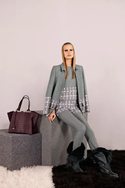 Look 15